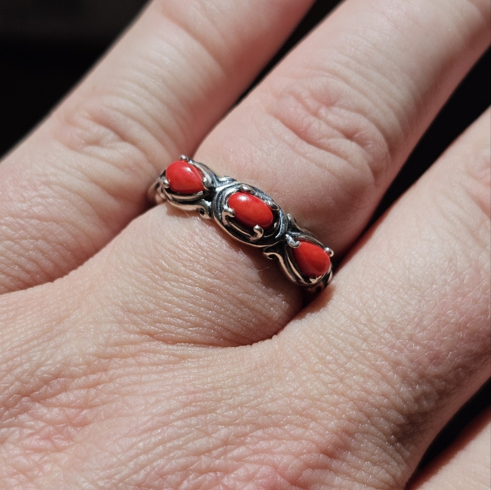 Carolyn Pollack sterling silver coral ring size 6 1/4. Stamped with the signatur